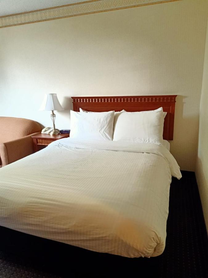 Vaughan Motel 2*